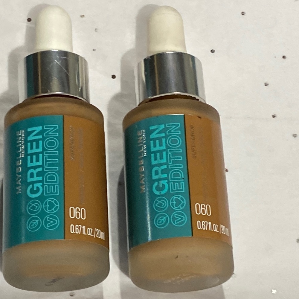 2 x Maybelline New York Green Edition Superdrop Tinted Oil Foundation Shade 060